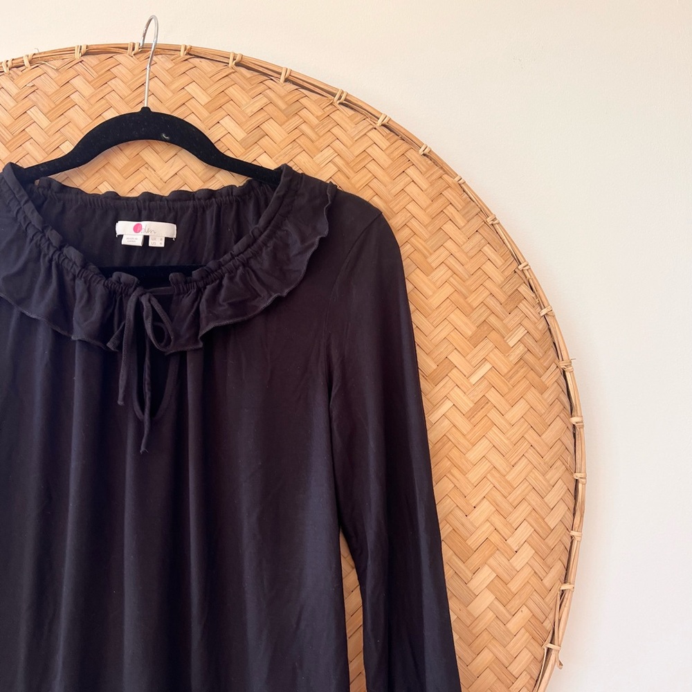 BODEN BLACK LONG SLEEVE TOP W/ RUFFLE COLLAR & KEYHOLE TIE, RUFFLE SLEEVE DETAIL - Picture 3 of 12